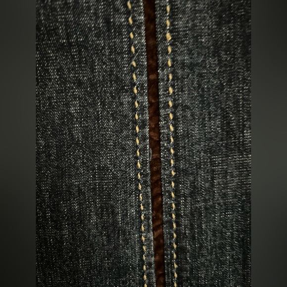 Midi denim pencil skirt - Picture 3 of 9